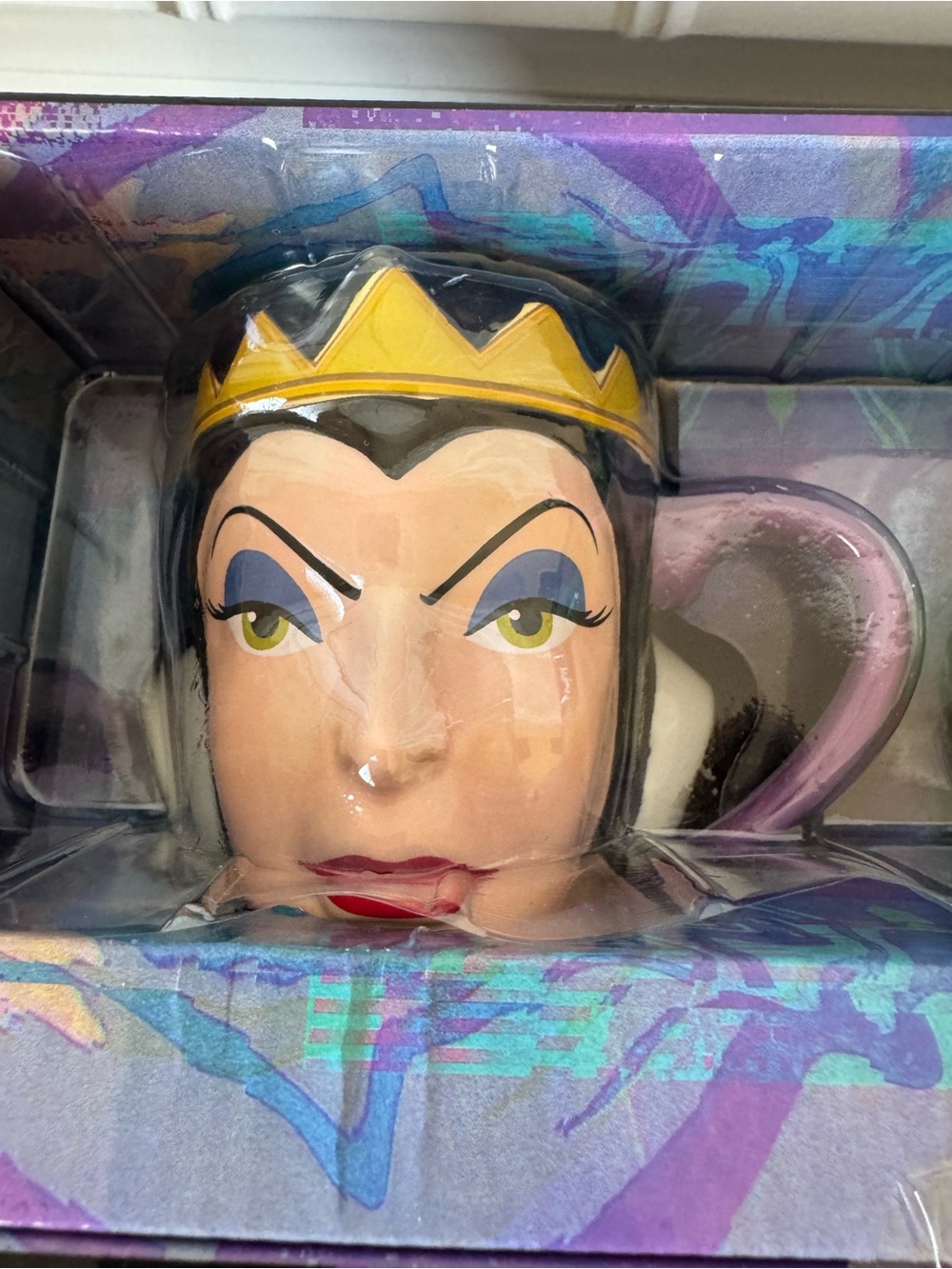 Disney Villains Evil Queen Poison Apple 3D Ceramic Mug Set NWT - Picture 2 of 6